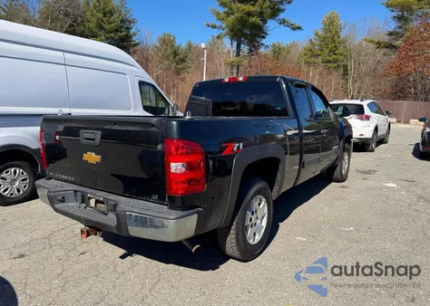 2013 Chevrolet Silverado C1500 Lt from USA, damaged, VIN 1GCRCSE04DZ411020